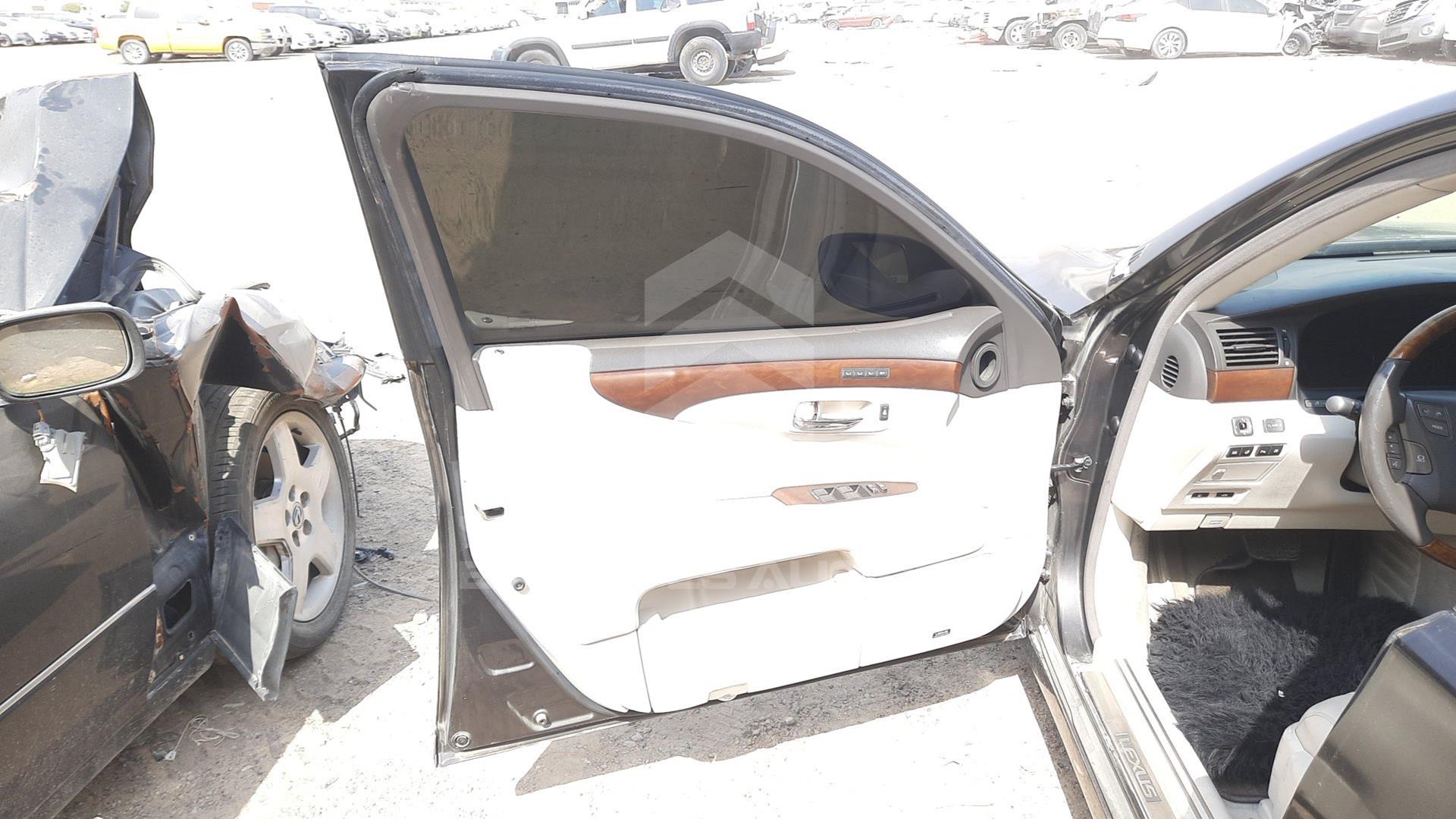 2010 LEXUS LS 460 VIN: JTHCL5EF4A5004943