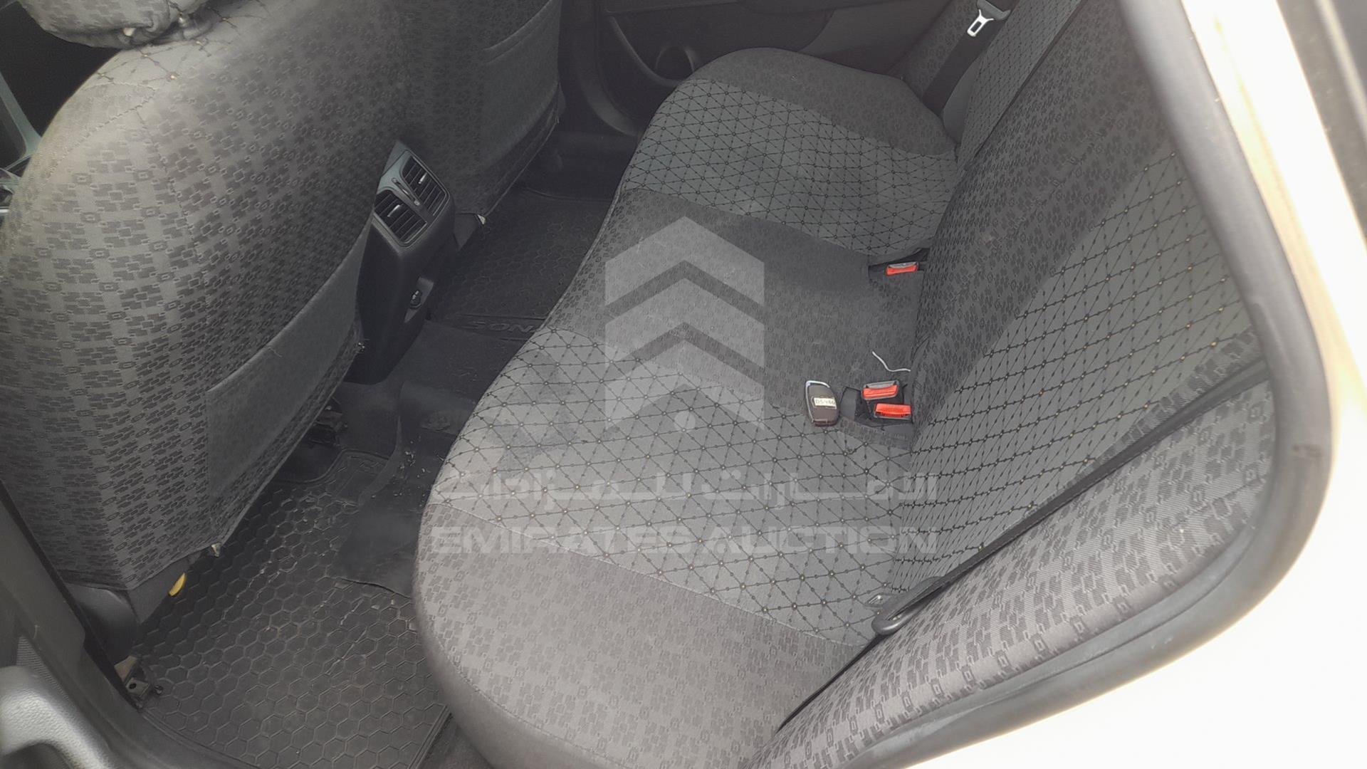 2019 HYUNDAI SONATA VIN: KMHE24136KA092983