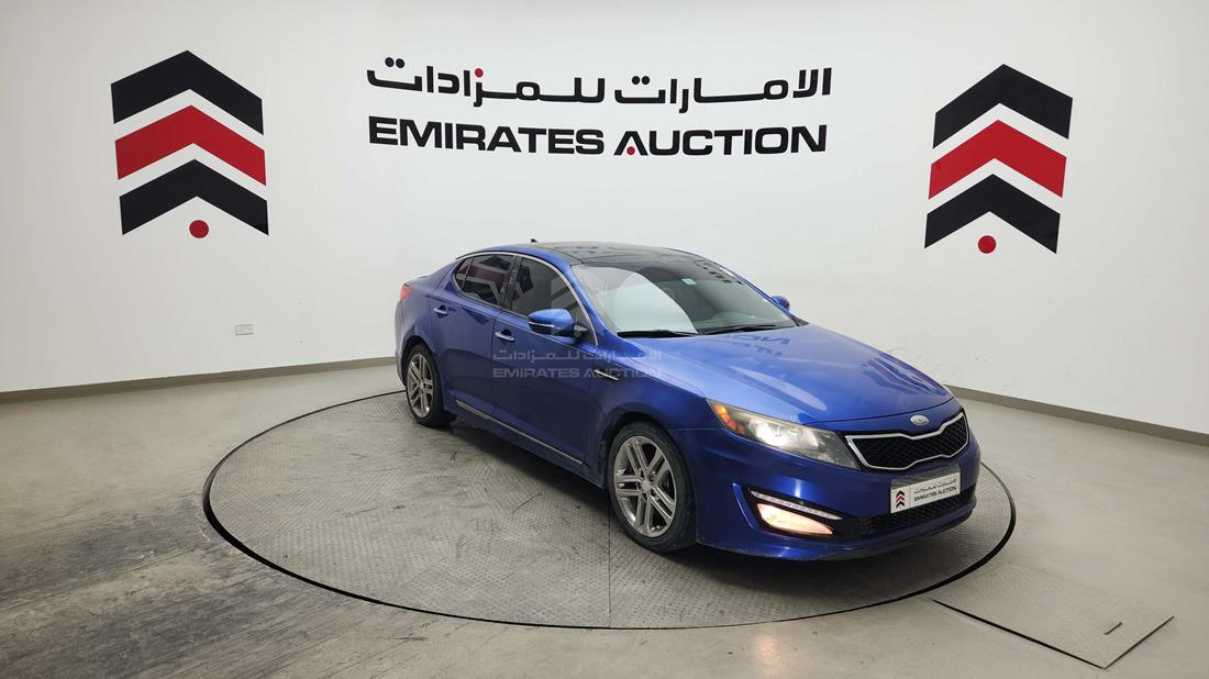 2013 Kia Optima — Front Right Angle — Photo 11