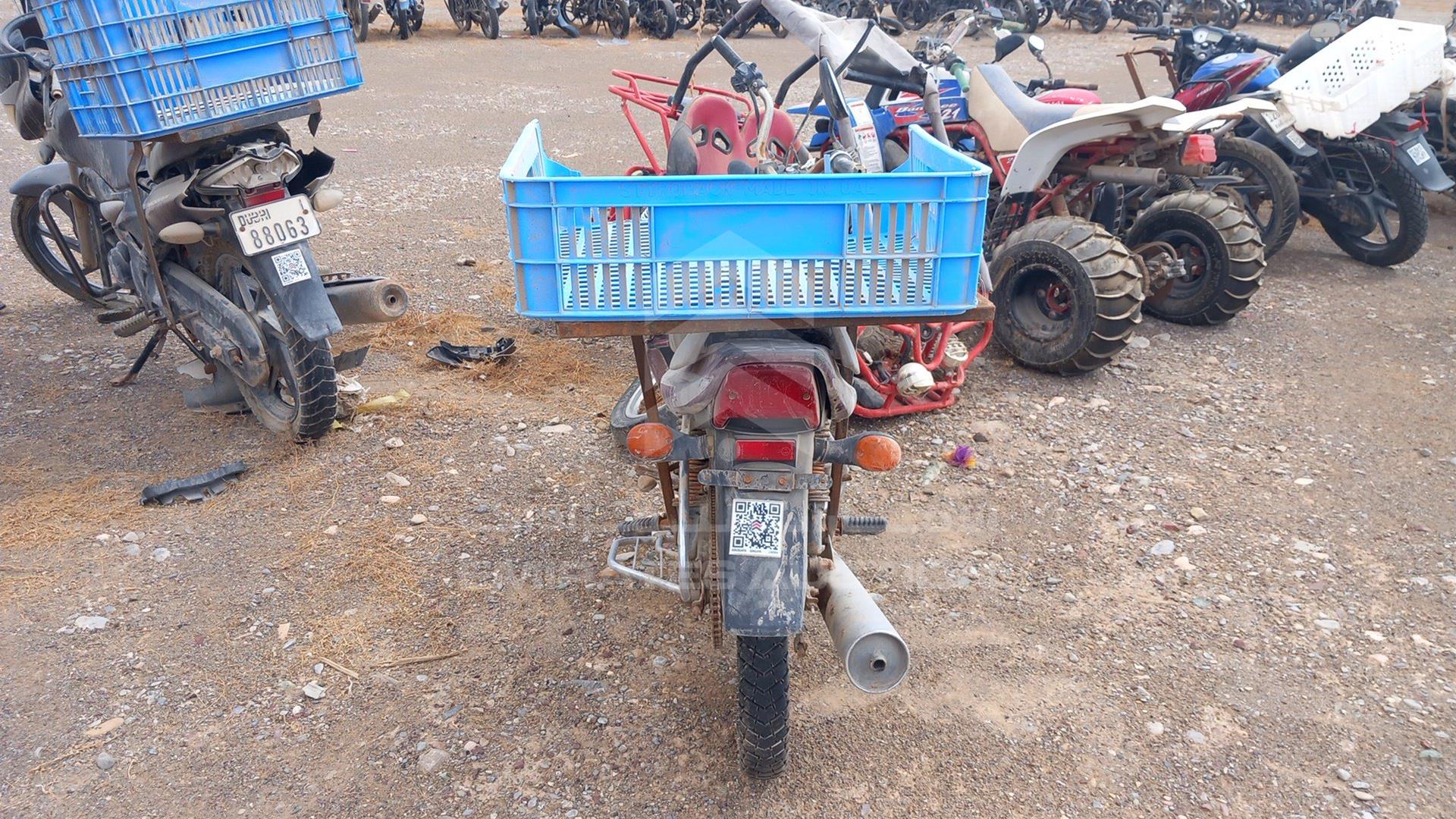 0 BAJAJ 100CT VIN: MD2DDDUZZRWE07236