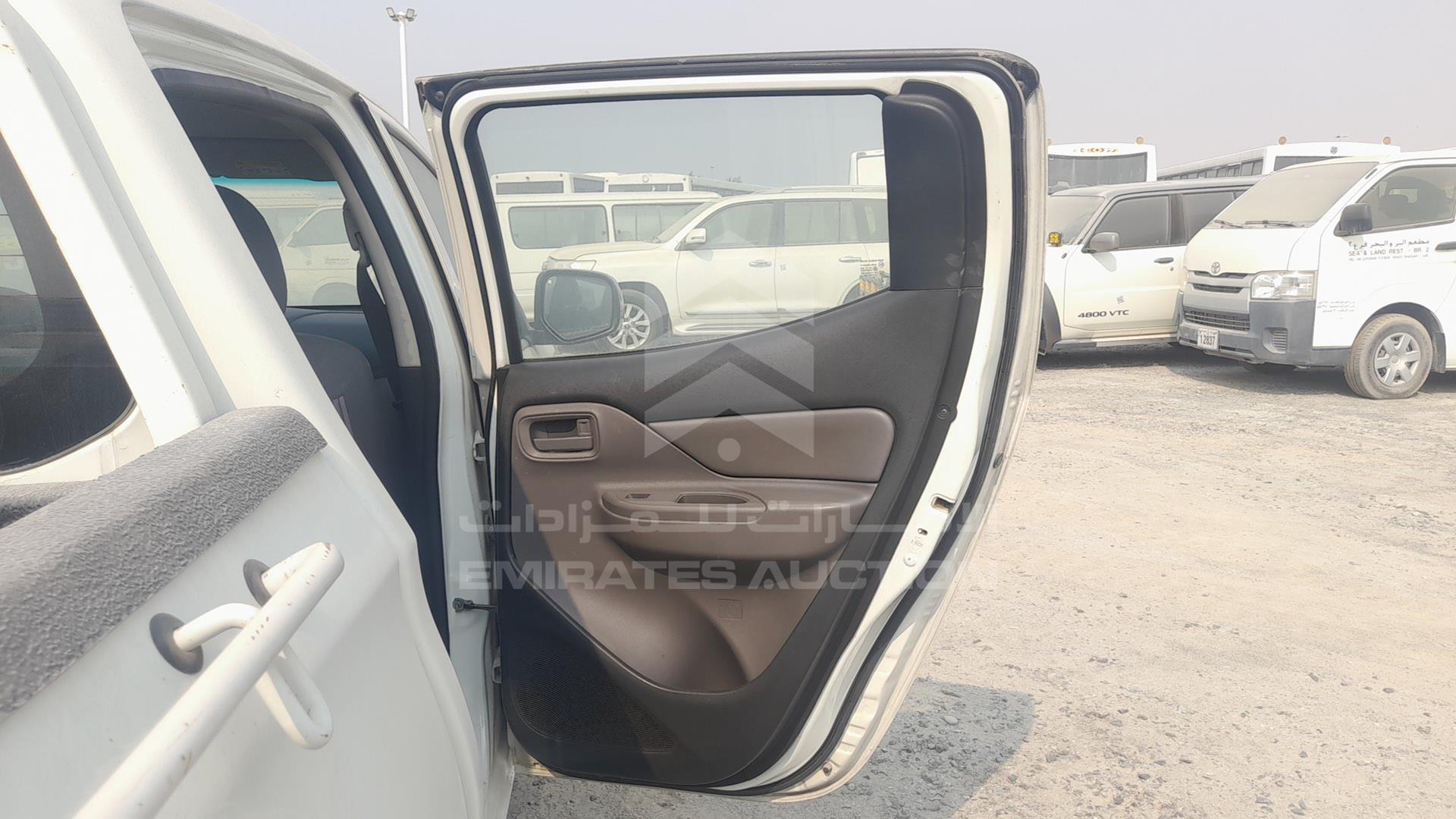 2016 MITSUBISHI L 200 VIN: MMBJNKJ40GH007788