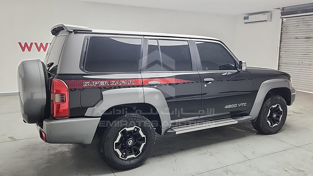 2021 Nissan Patrol — Rear Right Angle — Photo 8