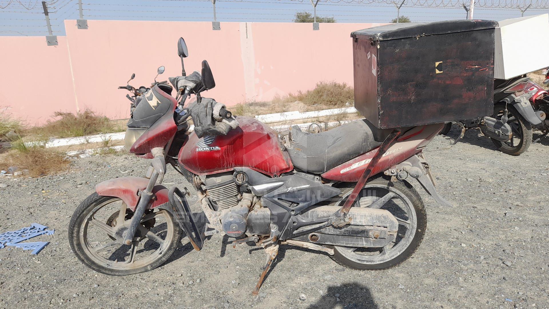 2010 HONDA MOTORBIKE VIN: ME4KC09CEA8016034