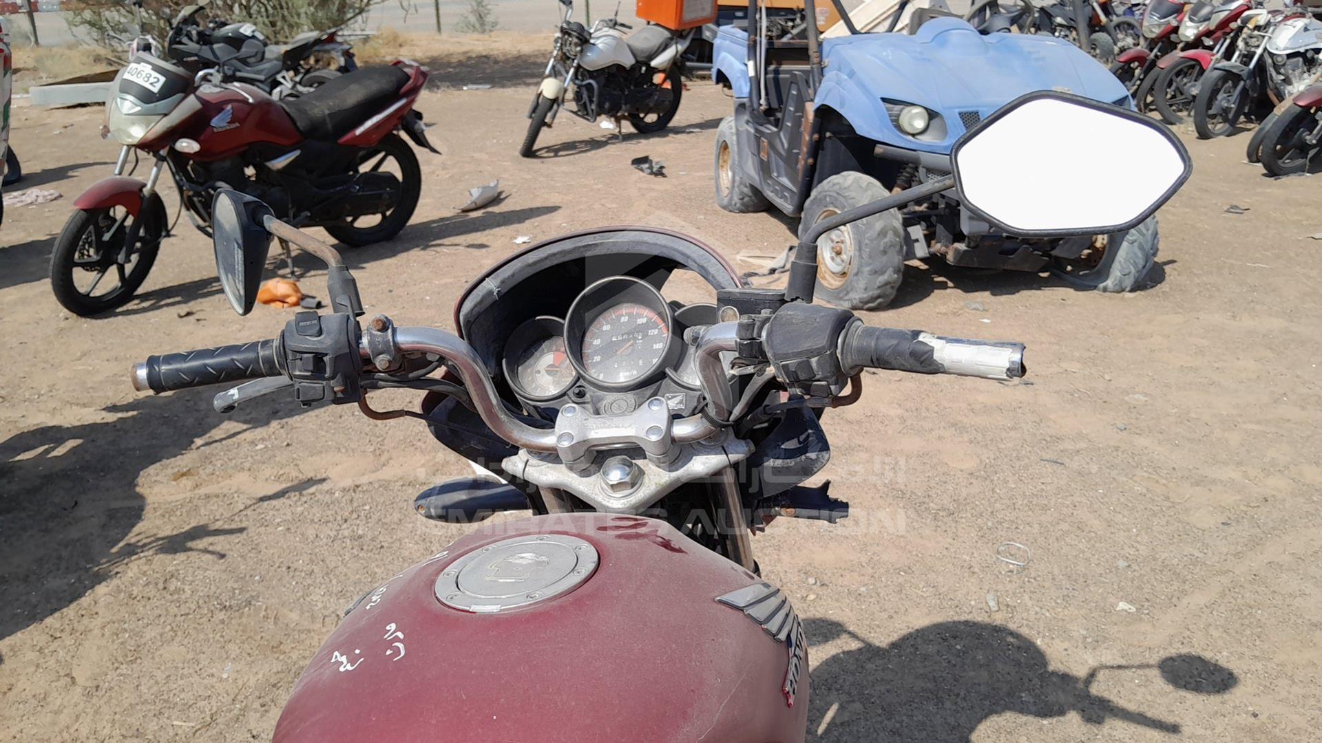0 HONDA MOTORBIKE VIN: ME4KC20310802719