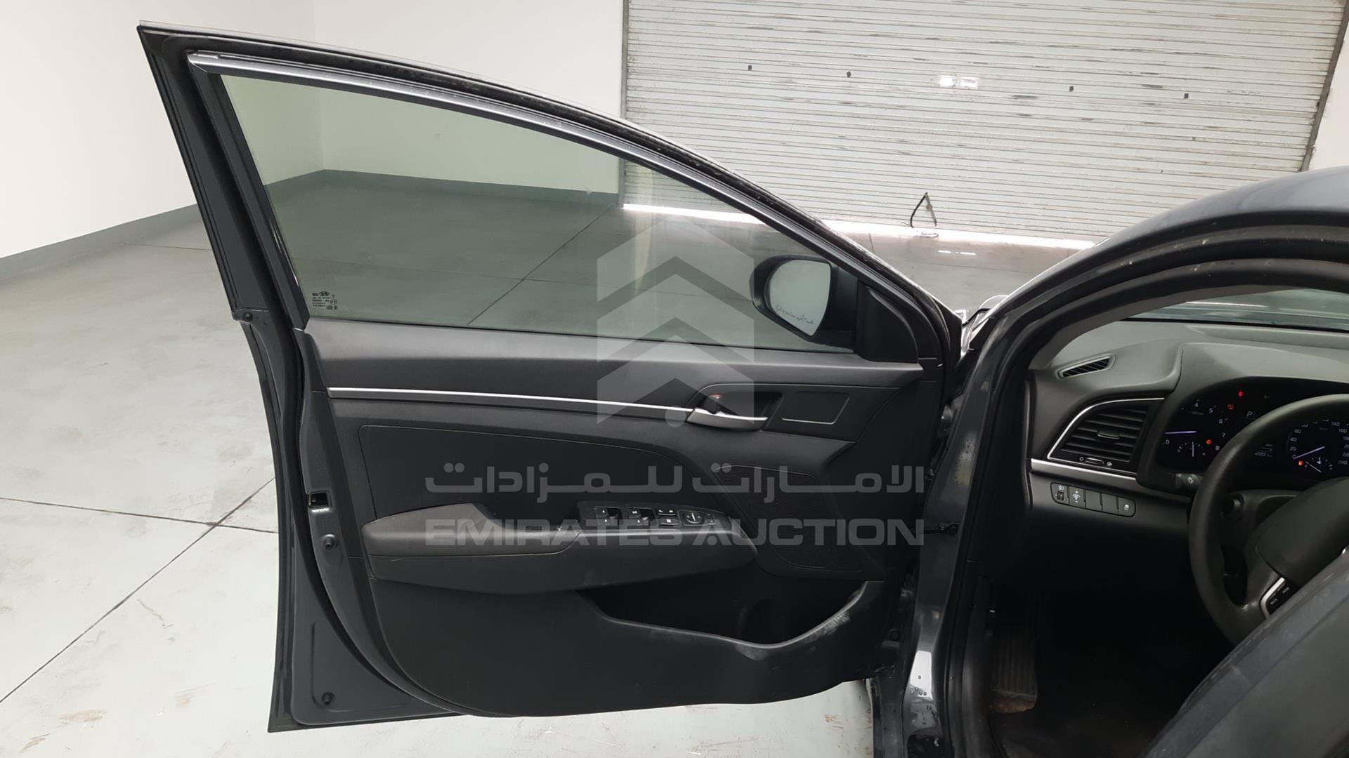 2017 HYUNDAI ELANTRA VIN: KMHD741CXHU399092