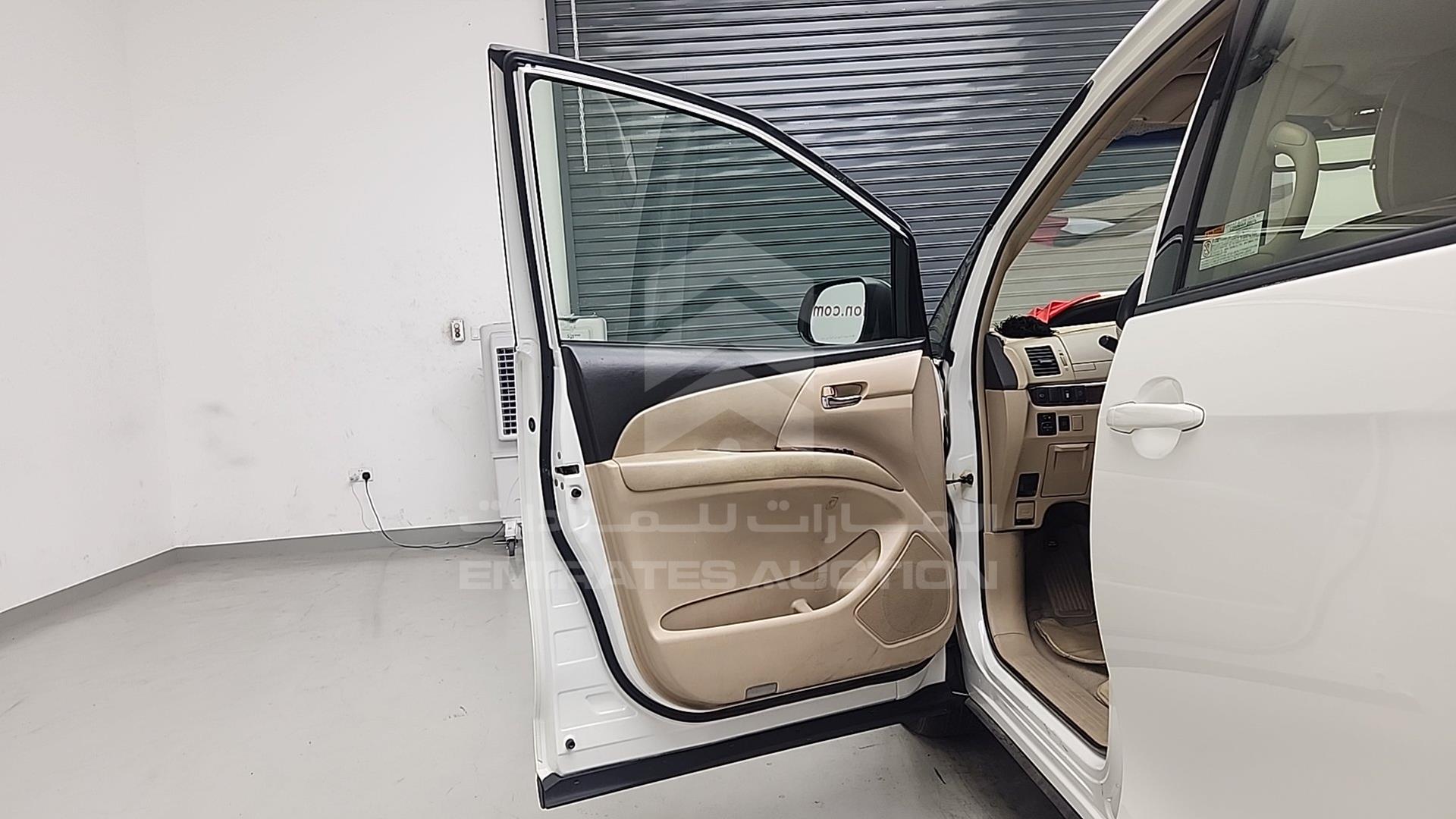 2015 TOYOTA PREVIA VIN: JTNGE52MXFA049086
