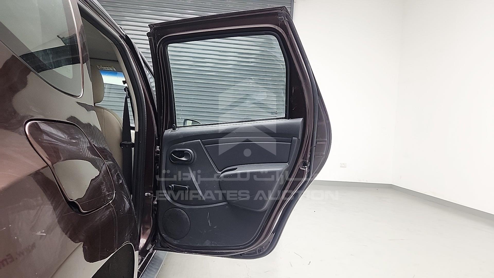 2017 RENAULT DUSTER VIN: VF1HSRCH9HA531771