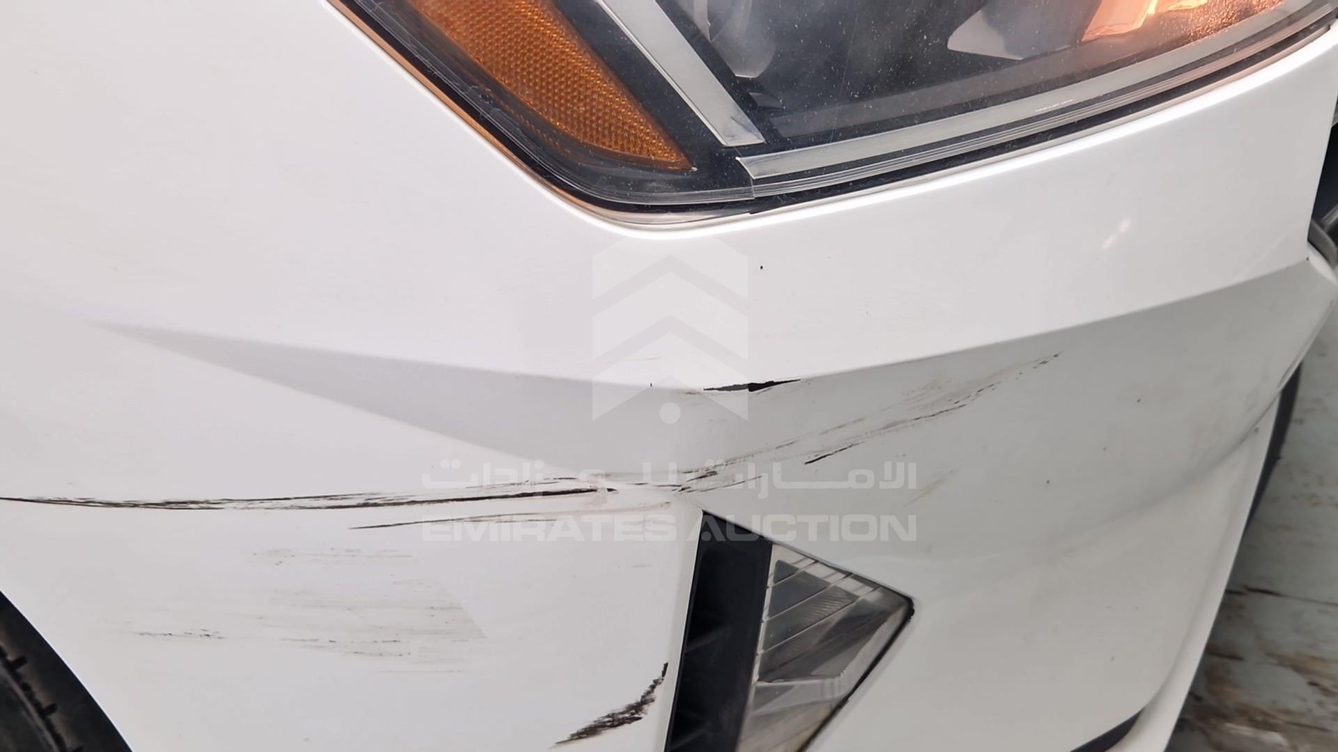 2019 HYUNDAI ELANTRA VIN: 5NPD74LFXKH421749