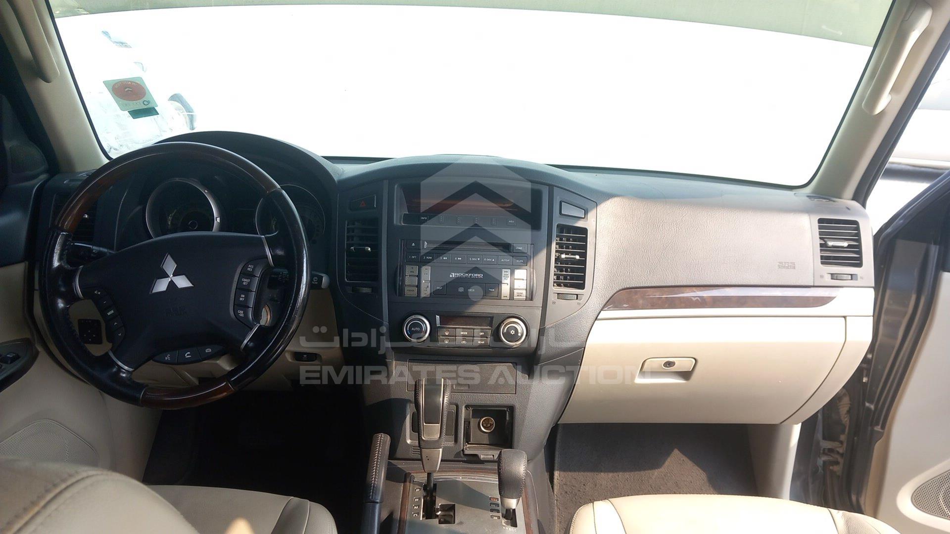 2013 MITSUBISHI PAJERO VIN: JMYLRV95WDJ701089