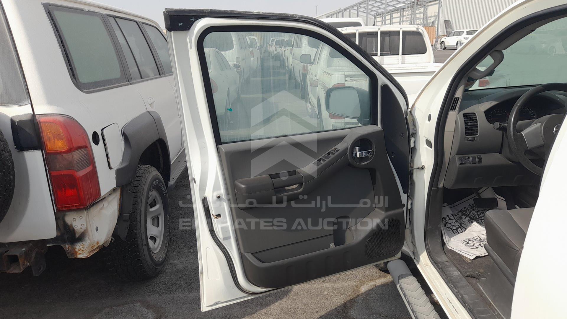 2014 NISSAN XTERRA VIN: 5N1AN0N69EN801356