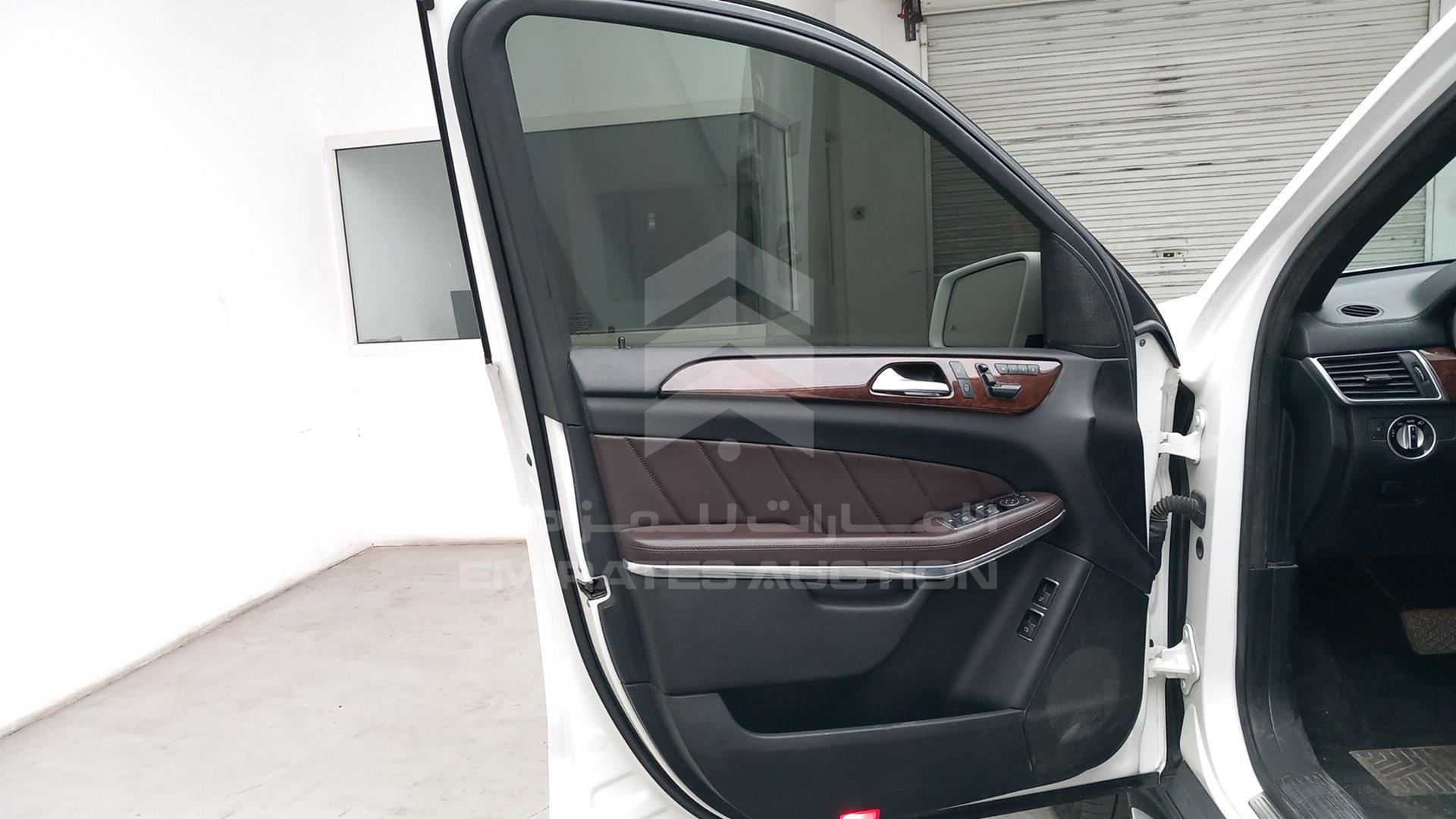 2016 MERCEDES GL 500 VIN: WDCDF7DE7GA645984