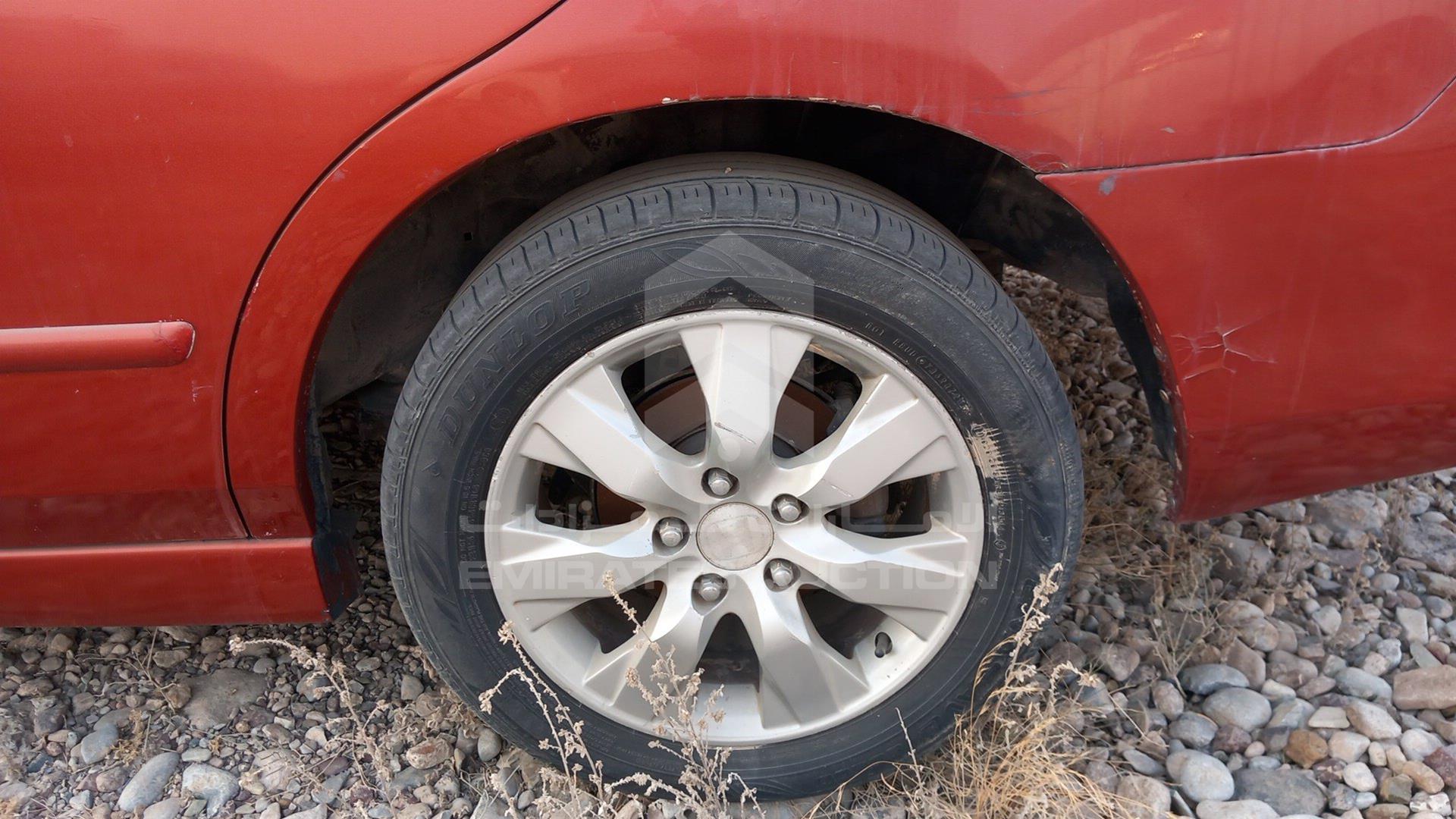 2006 HONDA ACCORD VIN: JHMCM56526C404585