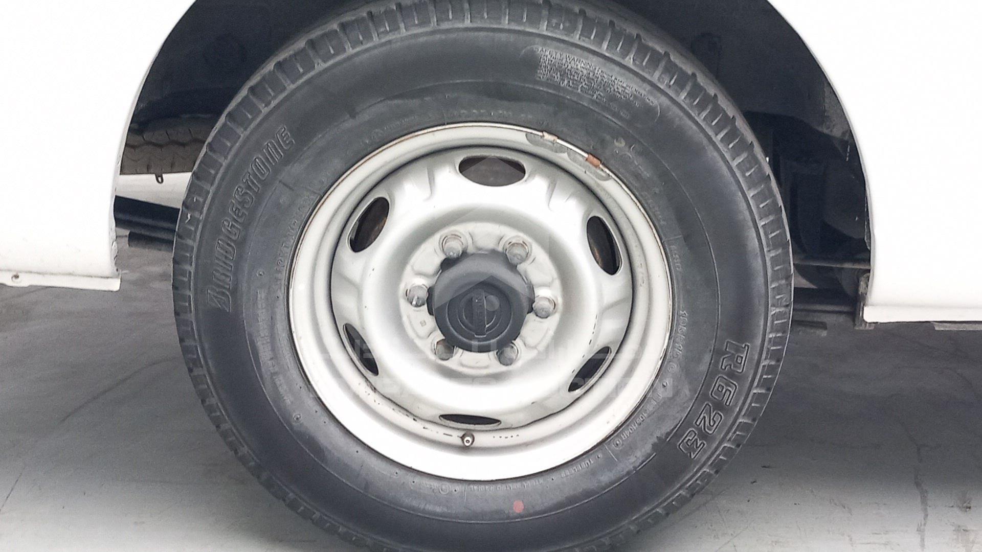 2005 NISSAN URVAN VIN: JN6FE52S05X407822