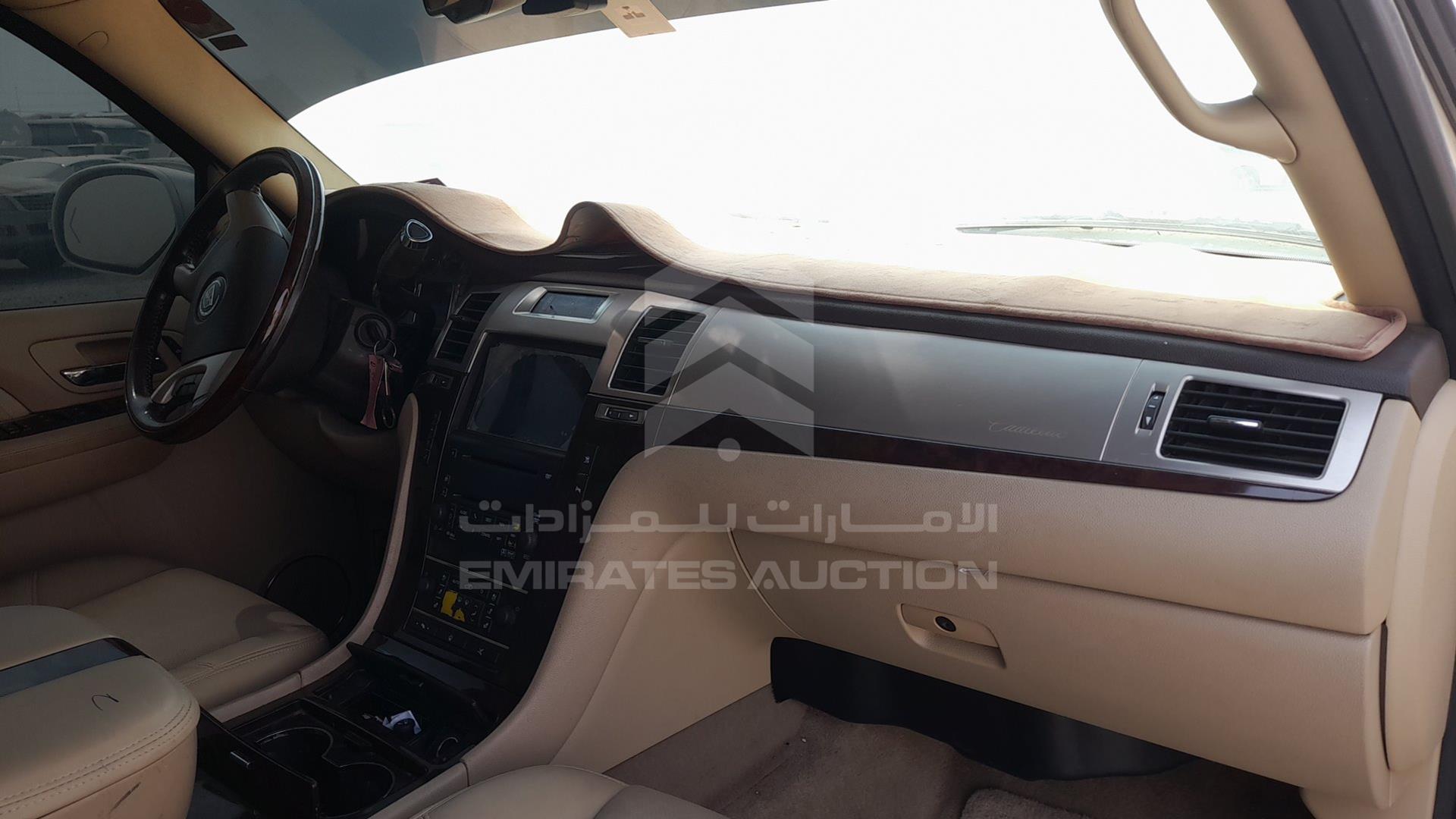 2009 CADILLAC ESCALADE VIN: 1GYFK13209R113649