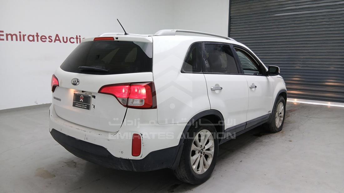 2014 Kia Sorento — Rear Right Angle — Photo 13