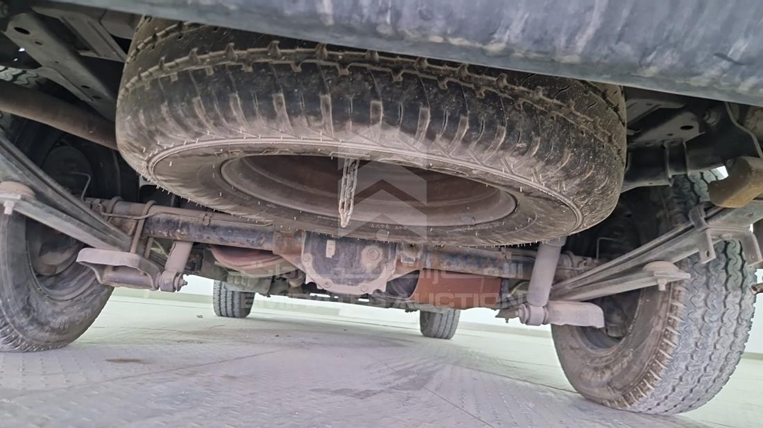 2014 Nissan Urvan — Spare Tyre — Photo 15