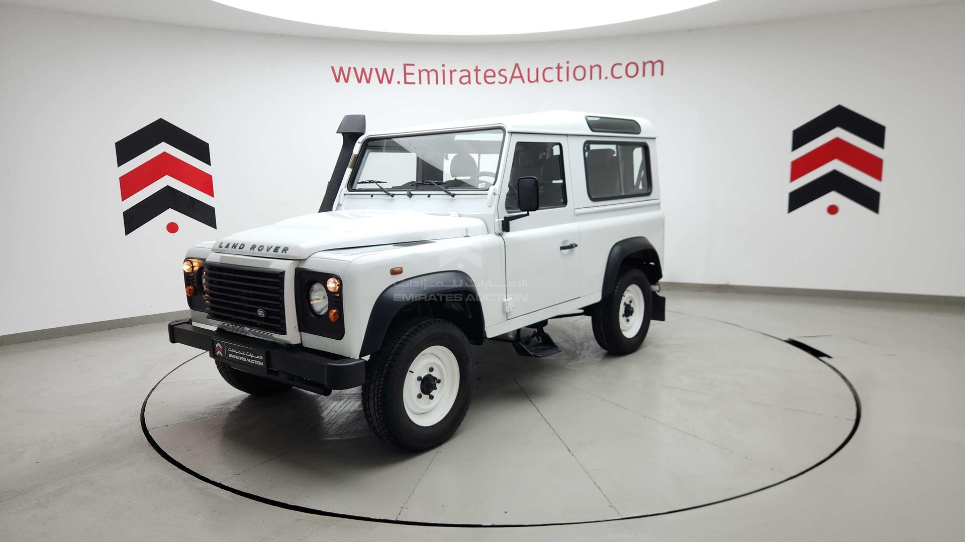 2011 LAND ROVER DEFENDER VIN: SALLDVBS8BA405450