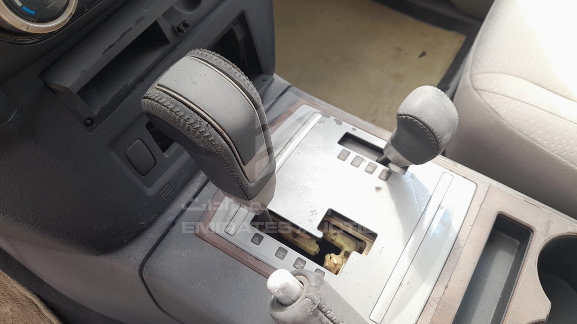 2007 MITSUBISHI PAJERO VIN: JMYLRV93W7J716768