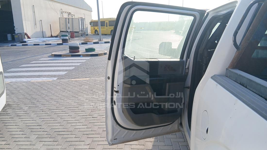 فورد اف 150 2020 — الباب الخلفي الأيسر — صورة 19