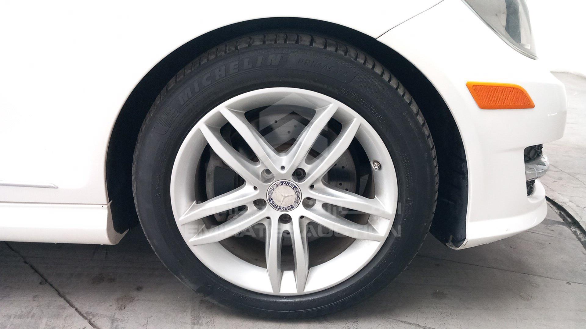 2014 MERCEDES C 300 VIN: WDDGF8AB3EG196967