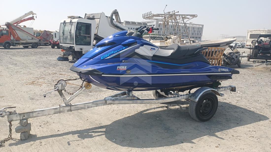 2024 Jet Ski + Trolley Yamaha 1800cc — Front Left Angle — Photo 4