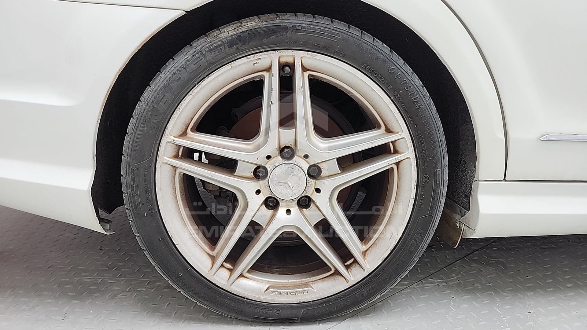 2013 MERCEDES C 200 VIN: WDDGF4JB8DA824113