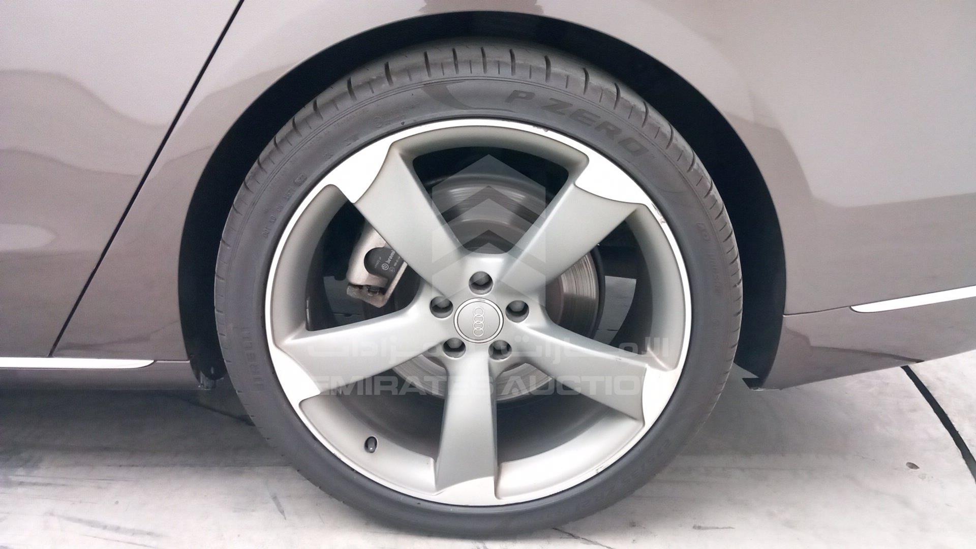 2015 AUDI A8 VIN: WAUY2BFD4FN007092