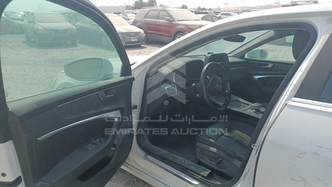 اودي ايه 6 2020 — الباب الأمامي الأيسر — صورة 10
