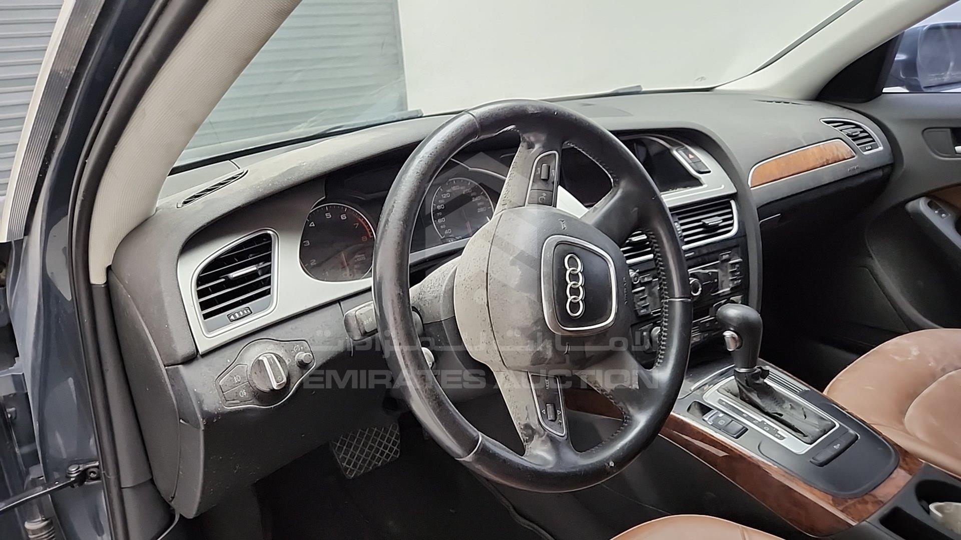 2011 AUDI A4 VIN: WAUAFC8K4BN011371