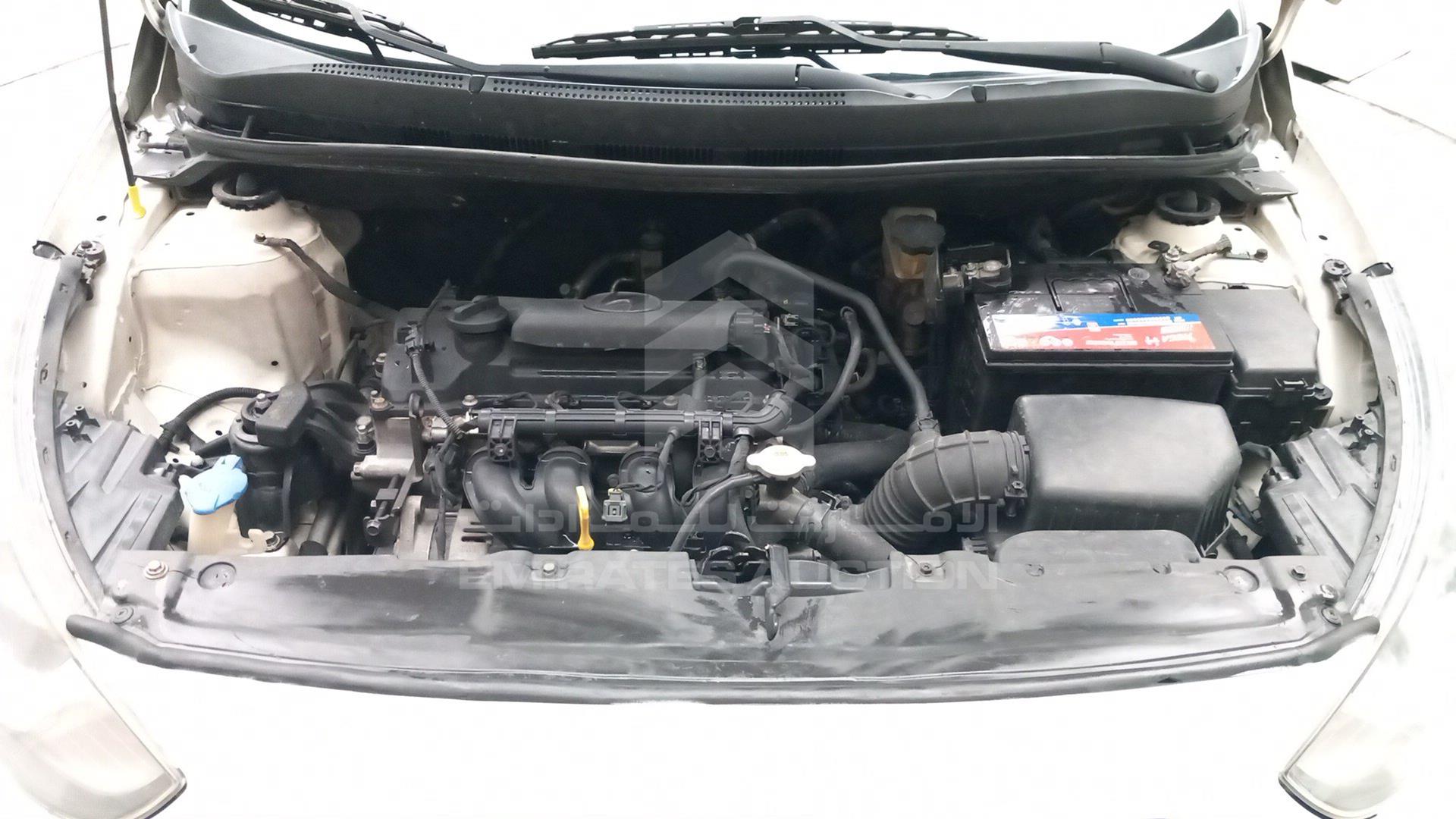 2015 HYUNDAI ACCENT VIN: KMHCT41BXFU710449
