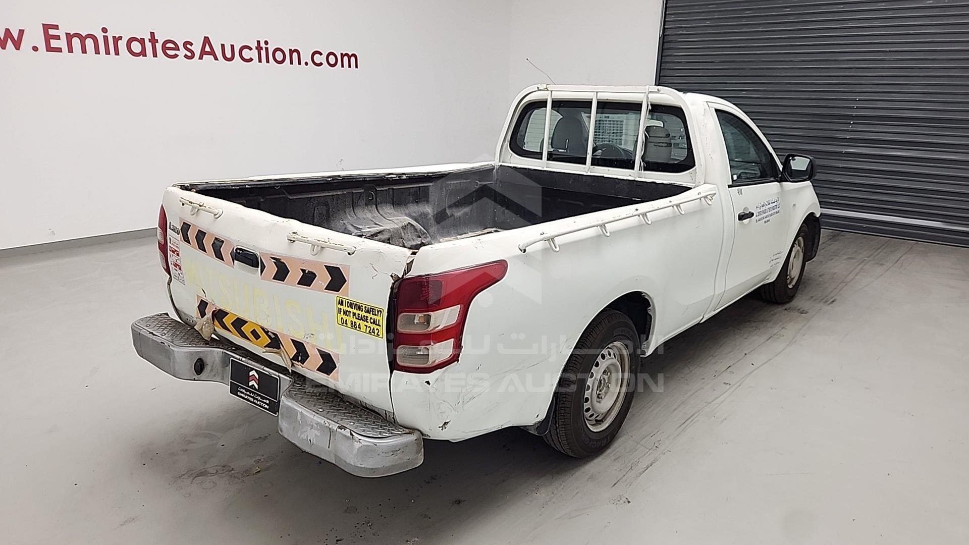 2016 MITSUBISHI L 200 VIN: MMBENKJ40GH046627