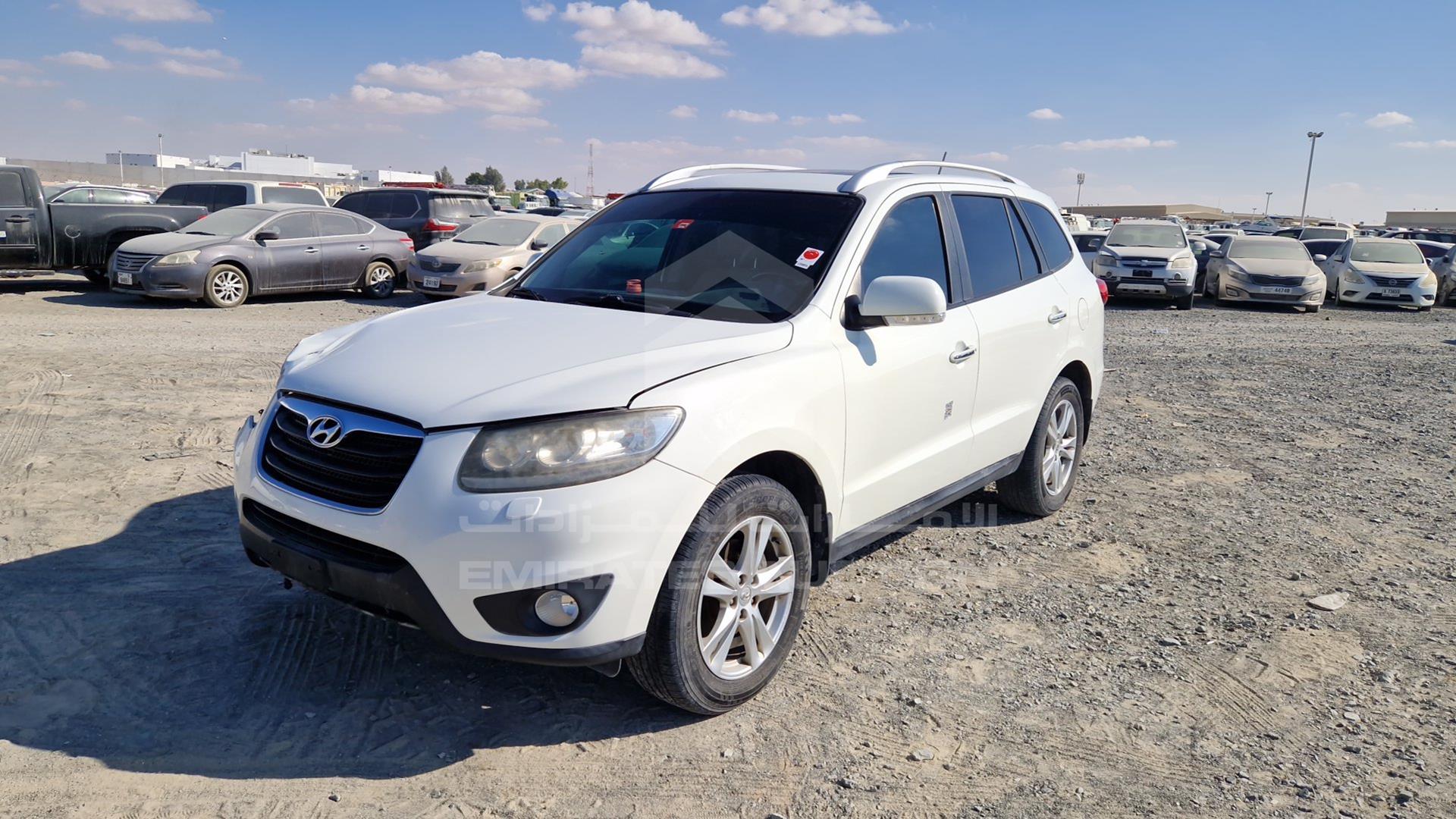2011 HYUNDAI SANTA FE VIN: KMHSH81G6BU721605