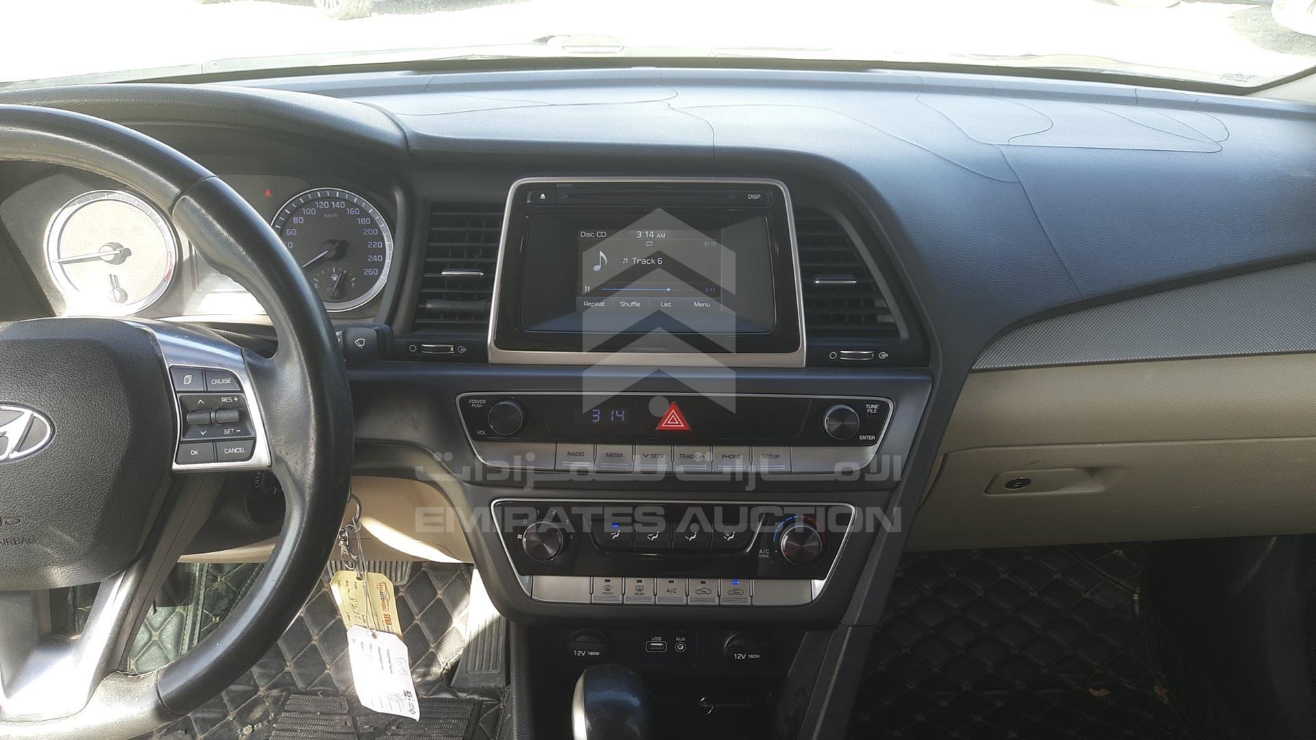 2018 HYUNDAI SONATA VIN: KMHE241G1JA419355