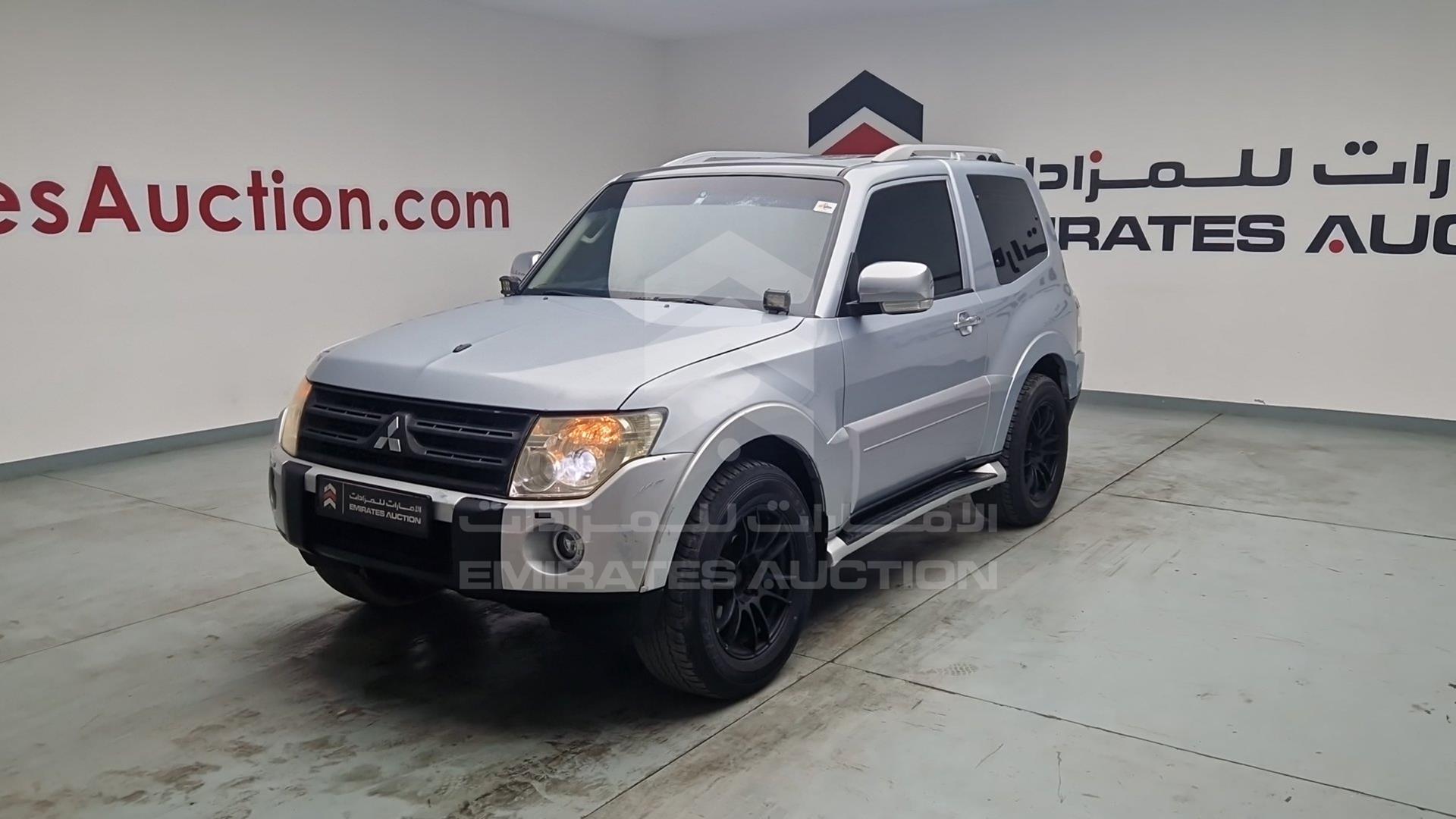 2009 MITSUBISHI PAJERO VIN: JMYMYV87W9J702367