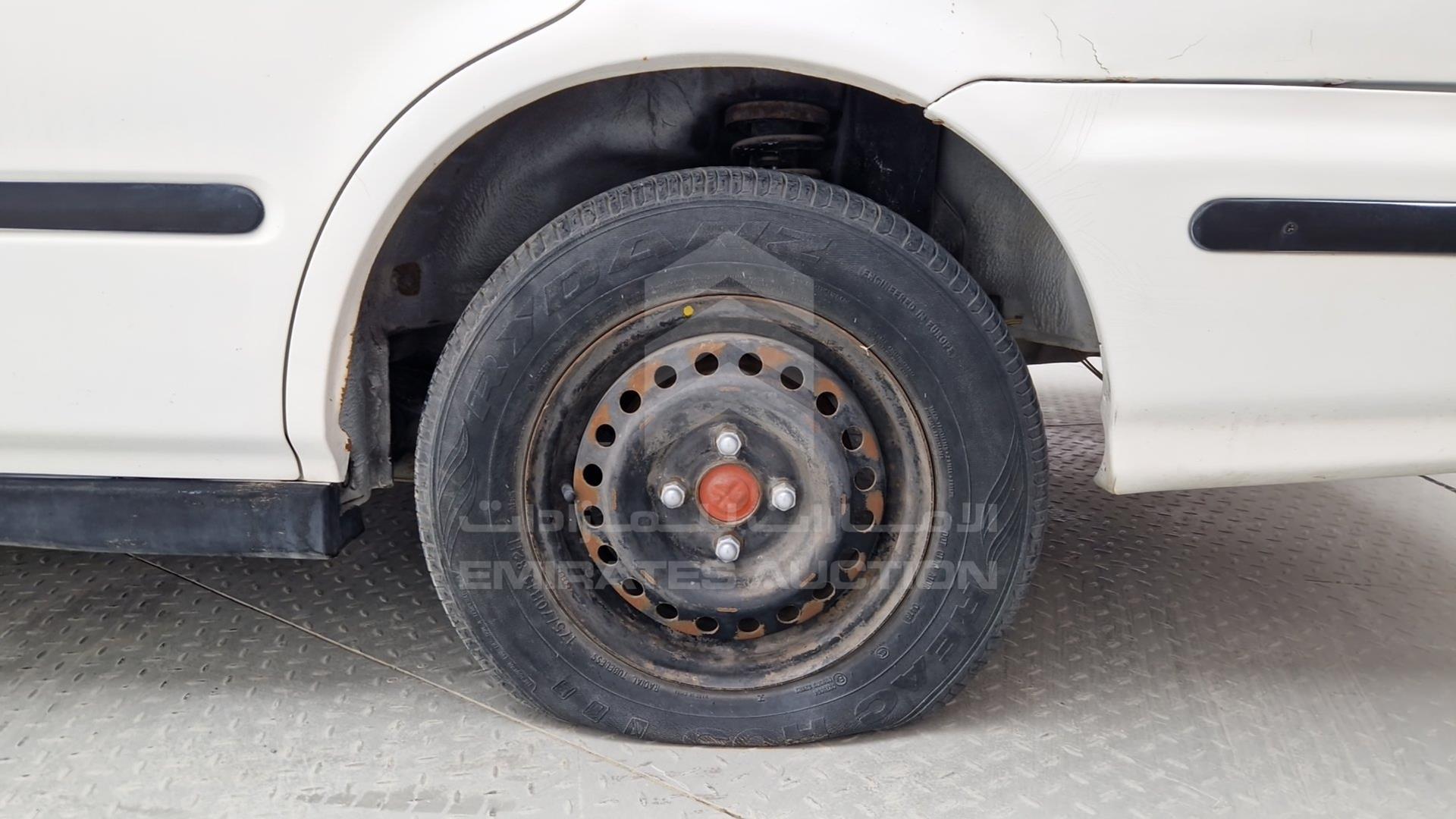 1998 HONDA CIVIC VIN: JHMEK3640WS017948