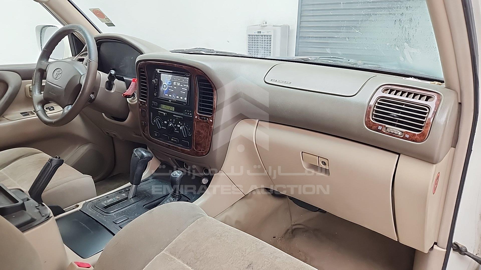 2000 TOYOTA LAND CRUISER VIN: JT3HT05J0Y0081156