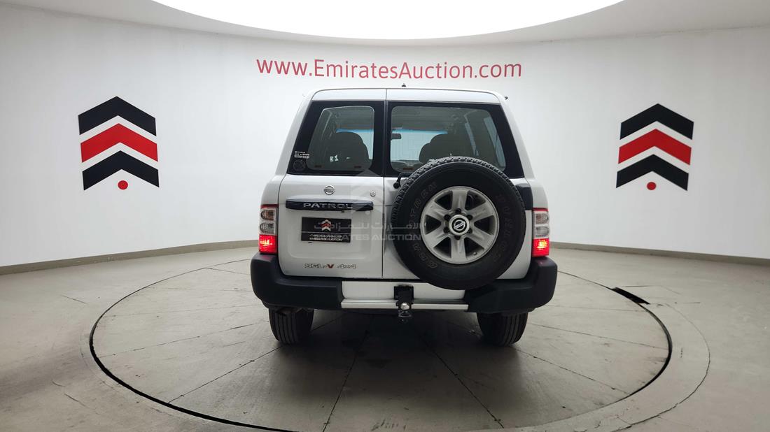 2002 Nissan Patrol — Rear View — Photo 9
