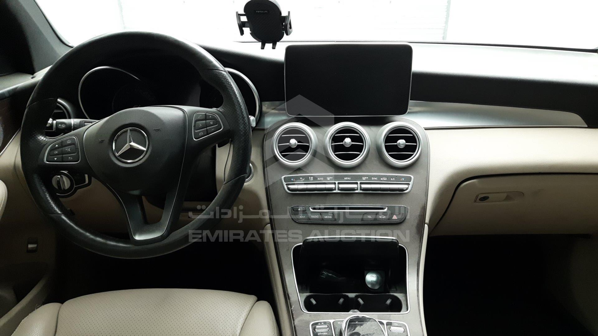 2018 MERCEDES GLC 300 VIN: WDC0G4KB5JV101017