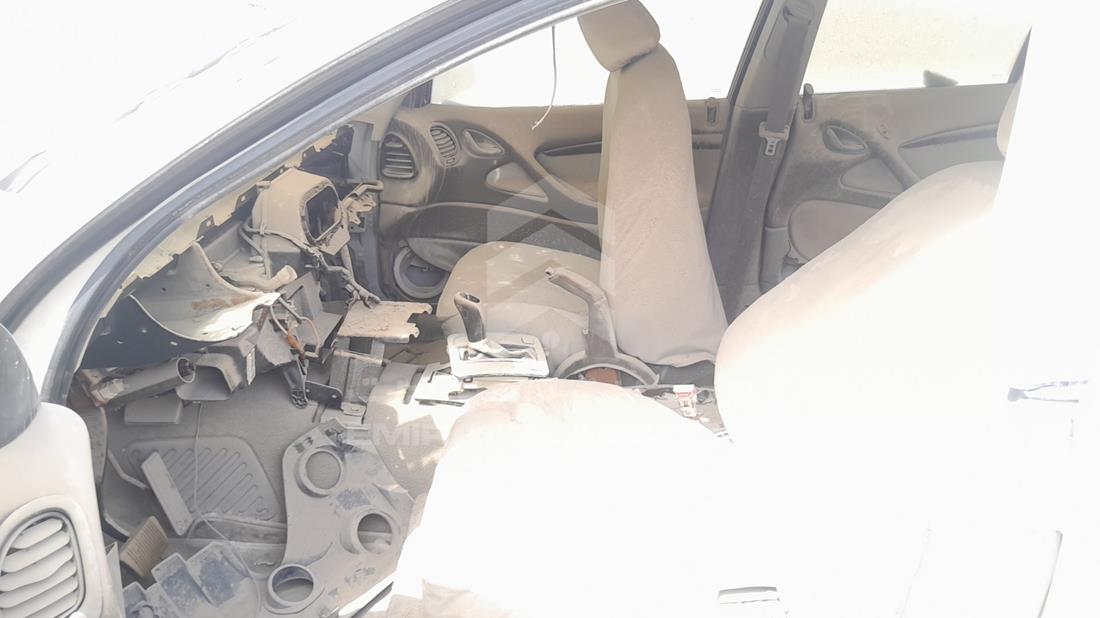 2004 Chevrolet Caprice — Front Left Driver Seat View — Photo 11