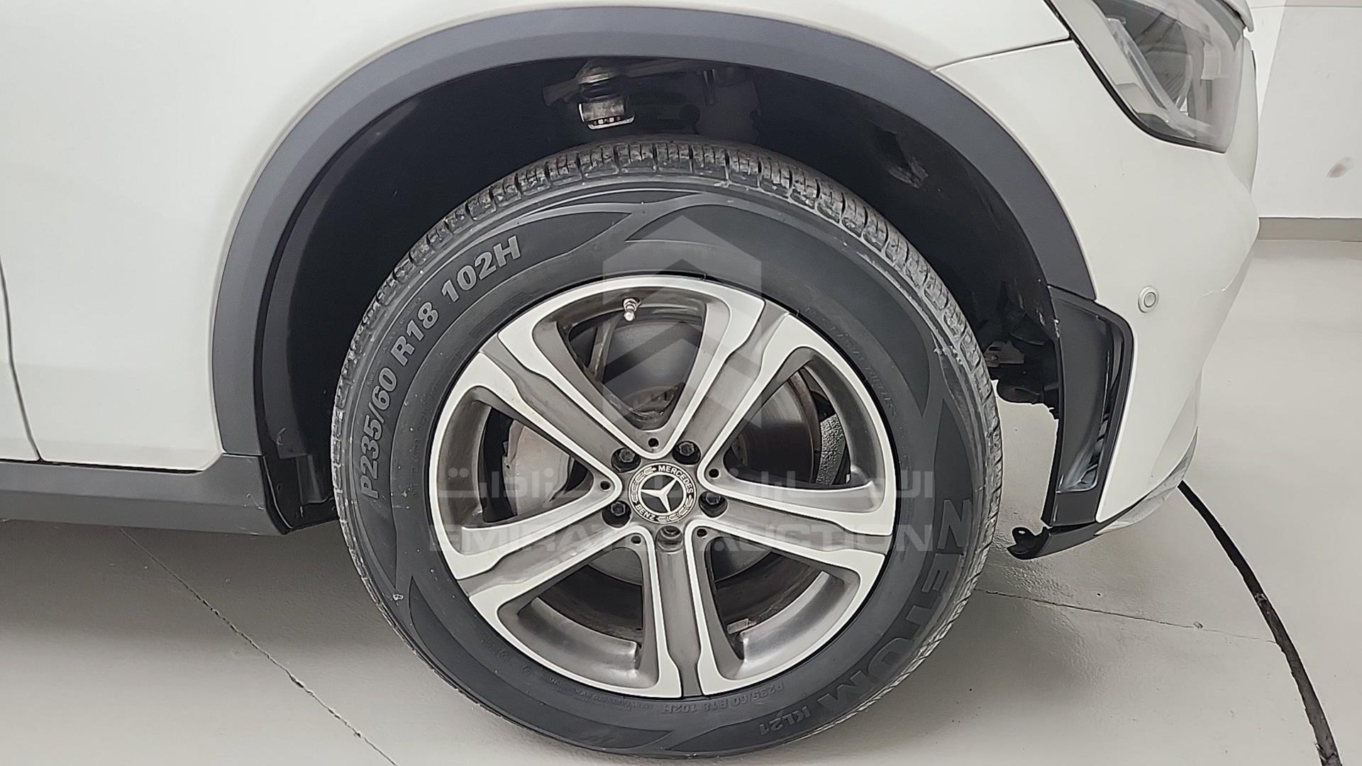 2017 MERCEDES GLC 300 VIN: WDC0G4JB8HF123616