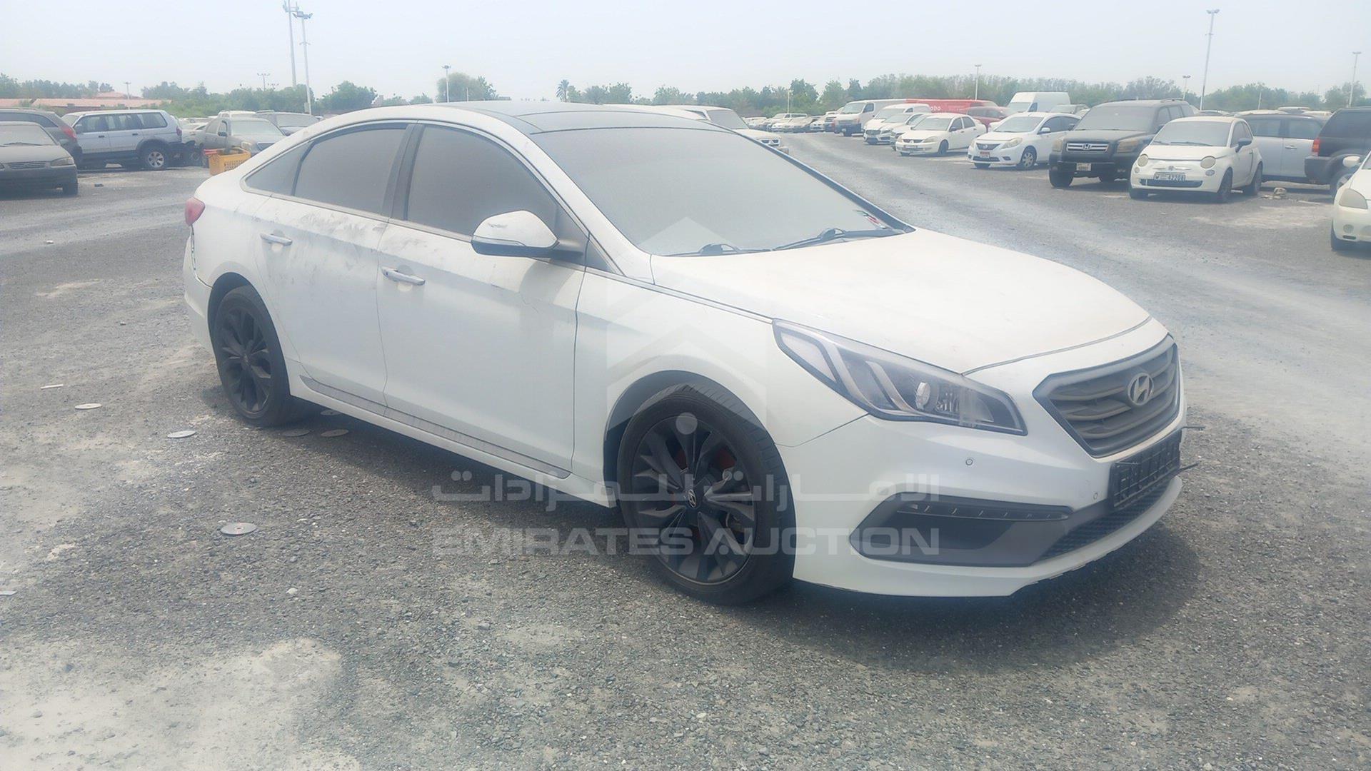 2016 HYUNDAI SONATA VIN: KMHE341B4GA125815