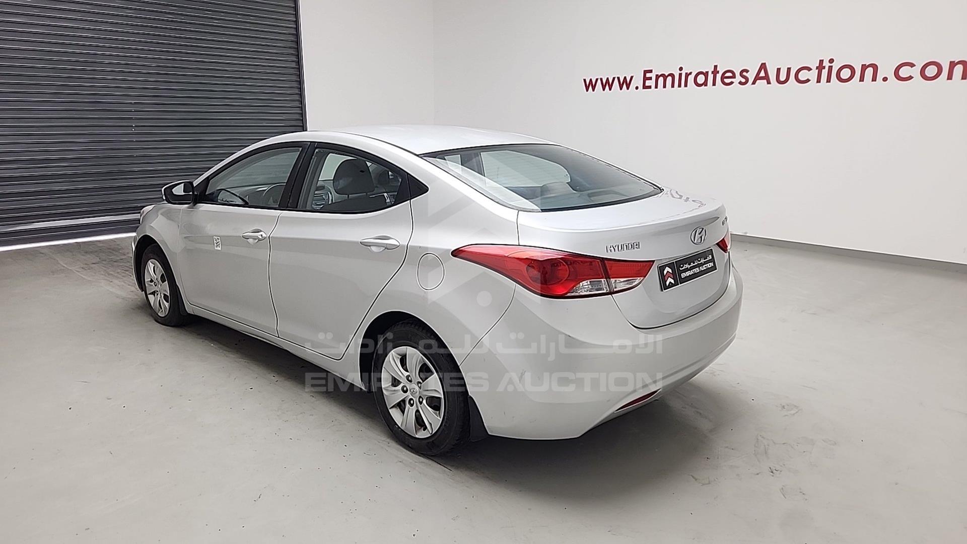 2014 HYUNDAI ELANTRA VIN: KMHDG41C5EU823807
