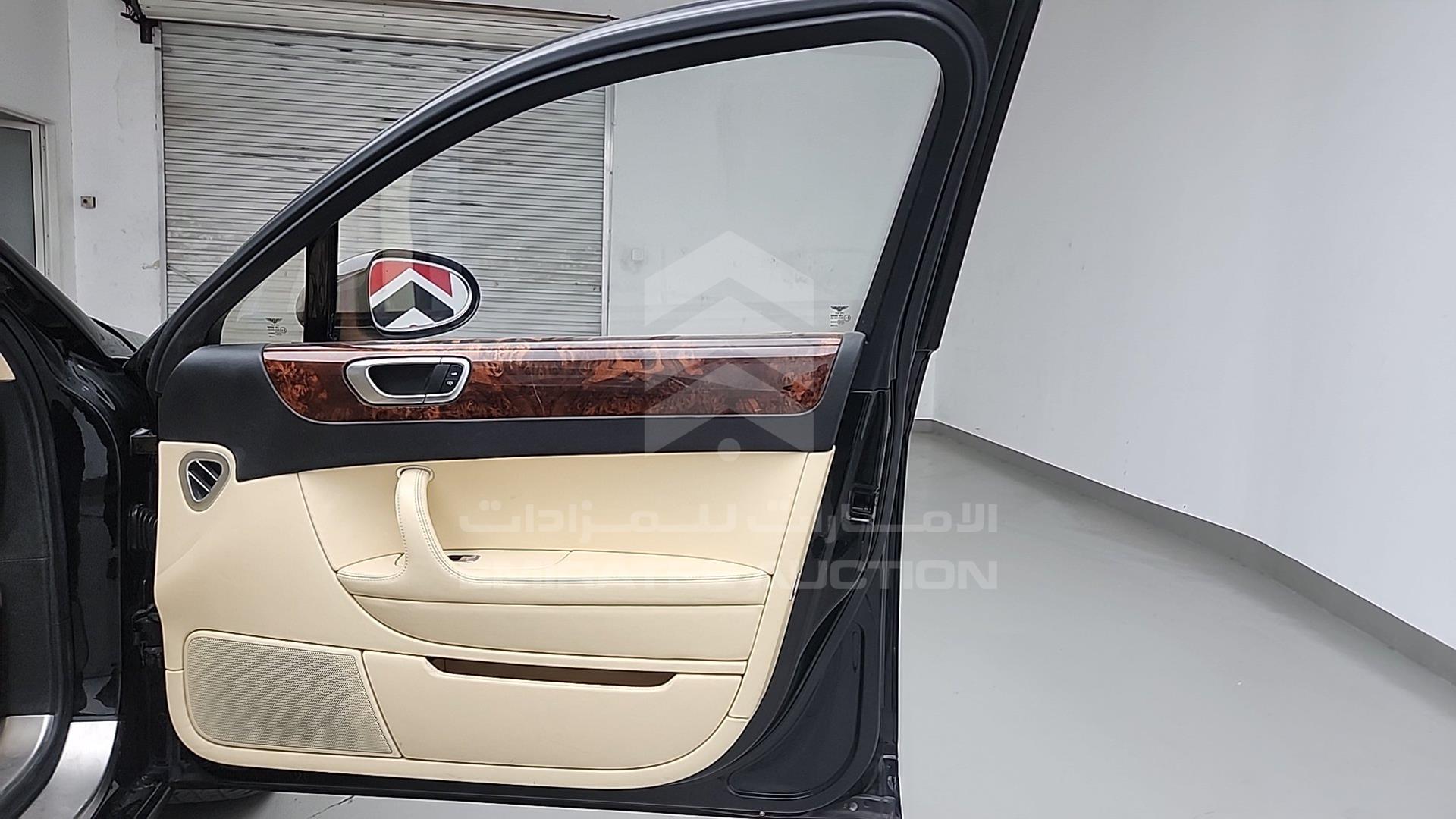2006 BENTLEY CONTINENTAL VIN: SCBBE53W16C031145