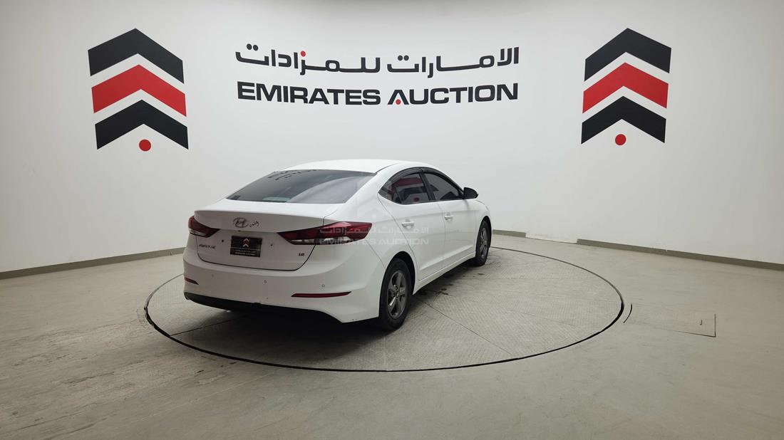 2019 Hyundai Avante — Rear Right Angle — Photo 9