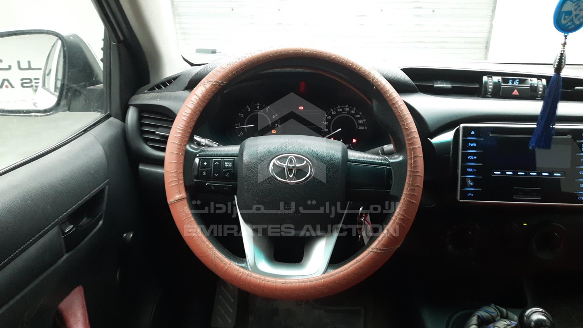 2017 TOYOTA HILUX VIN: MR0CX8CD3H0542227
