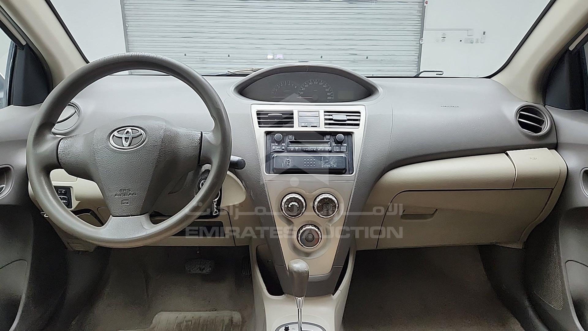 2009 TOYOTA YARIS VIN: JTDBW923194025708