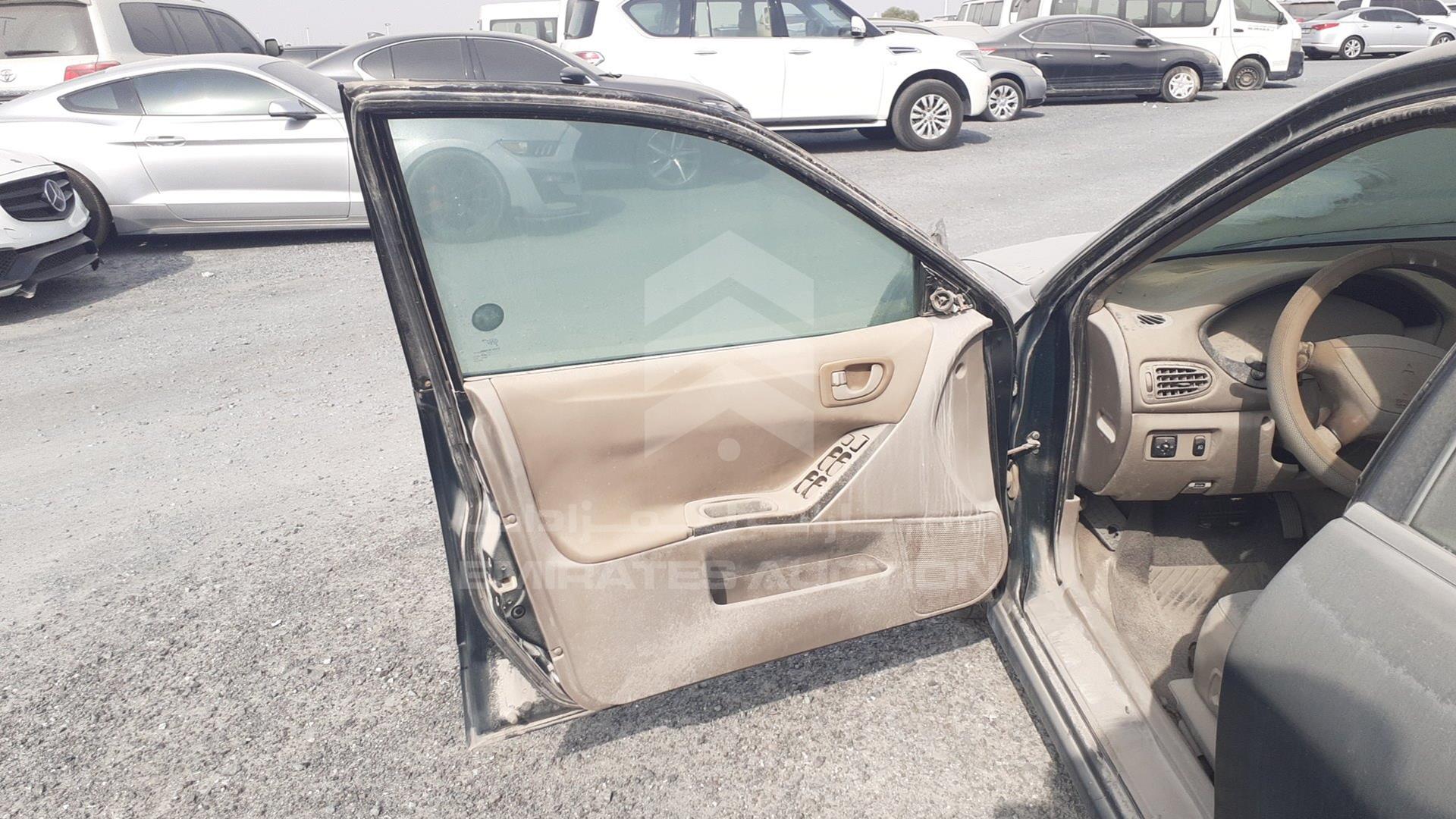 2002 MITSUBISHI GALANT VIN: 4A3AA46G62E033486