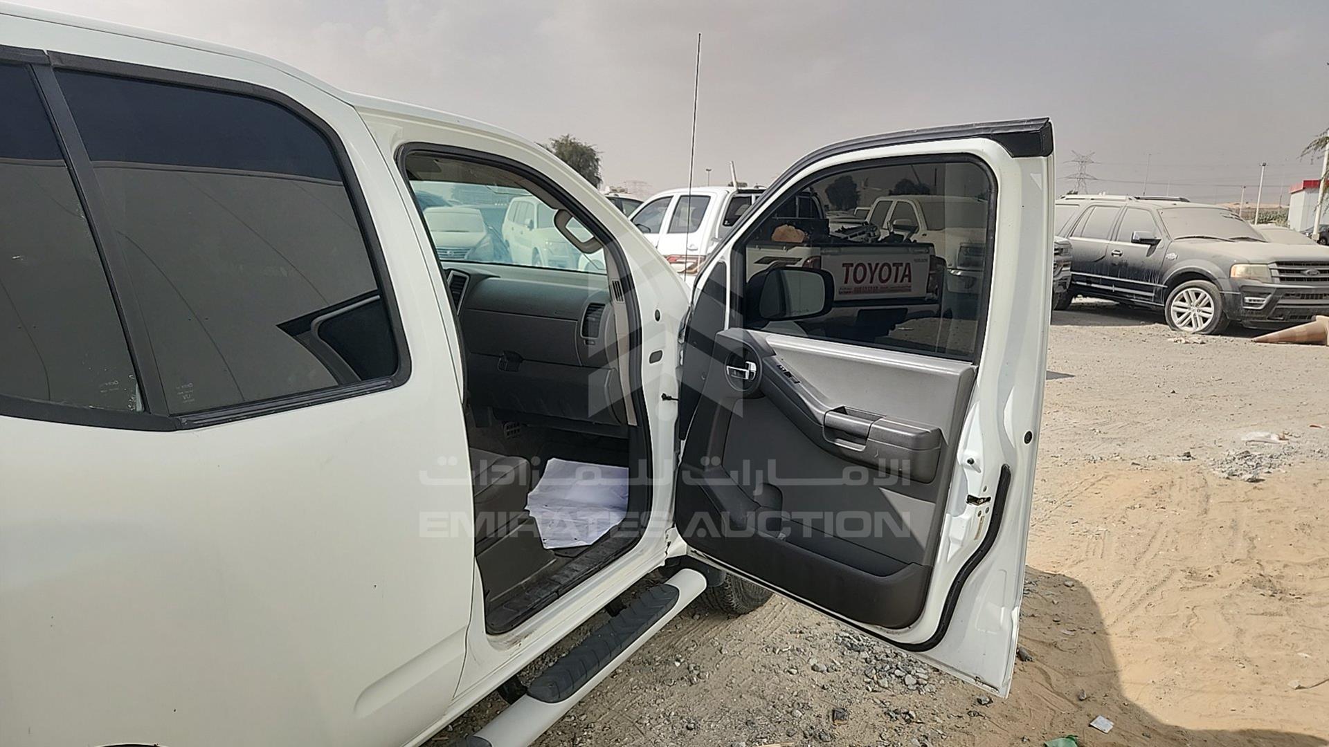 2013 NISSAN XTERRA VIN: 5N1AN0N64DN817561