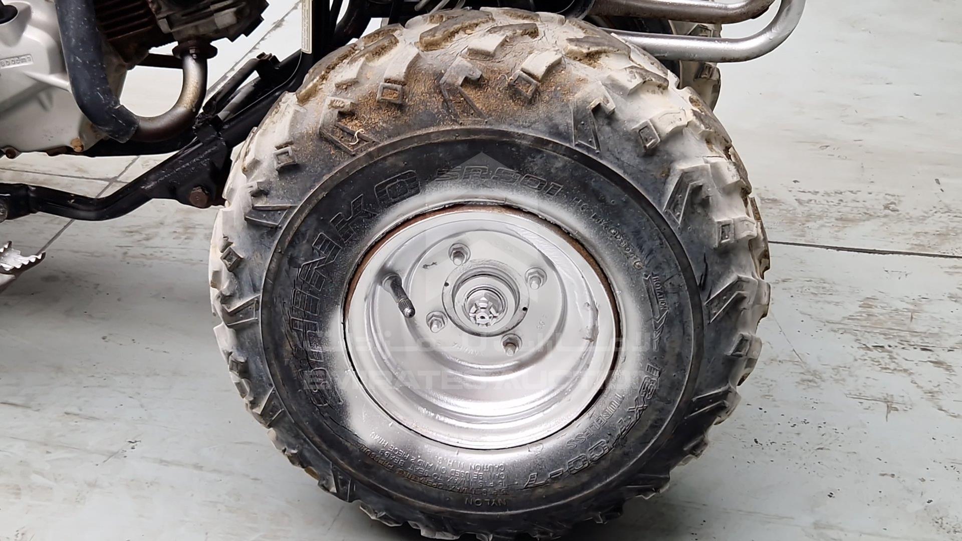 0 BUGGY YAMAHA VIN: B304E026422