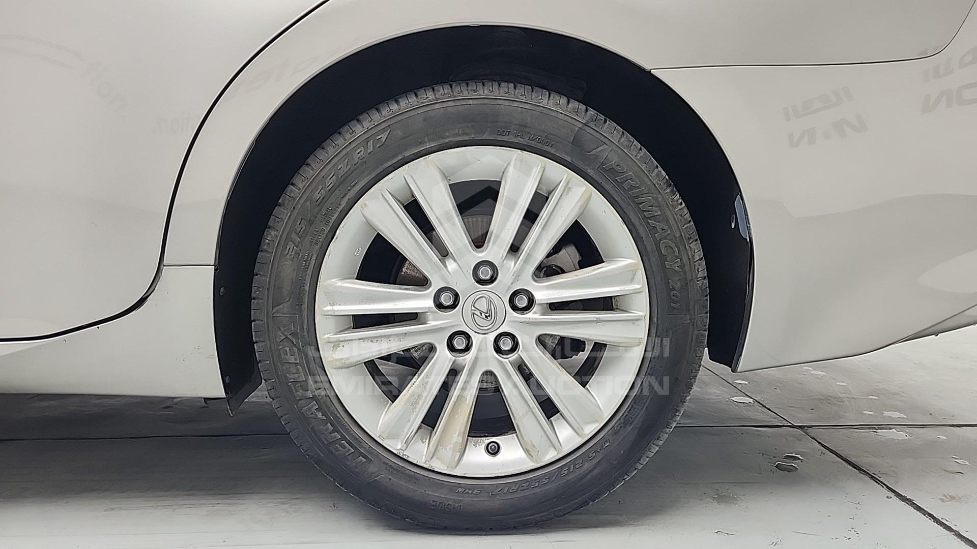 2015 LEXUS ES 350 VIN: JTHBK1GG4F2170952